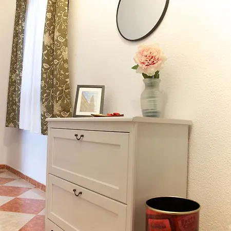 Apartament Plaza De Austria