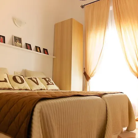 Apartament Plaza De Austria *