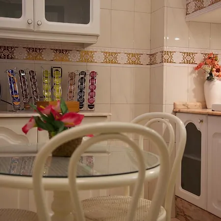 Apartament Plaza De Austria Kordoba